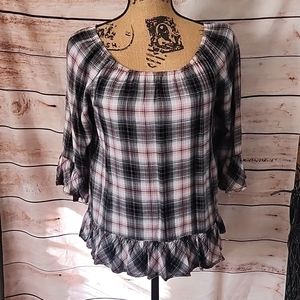 Cute plaid blouse